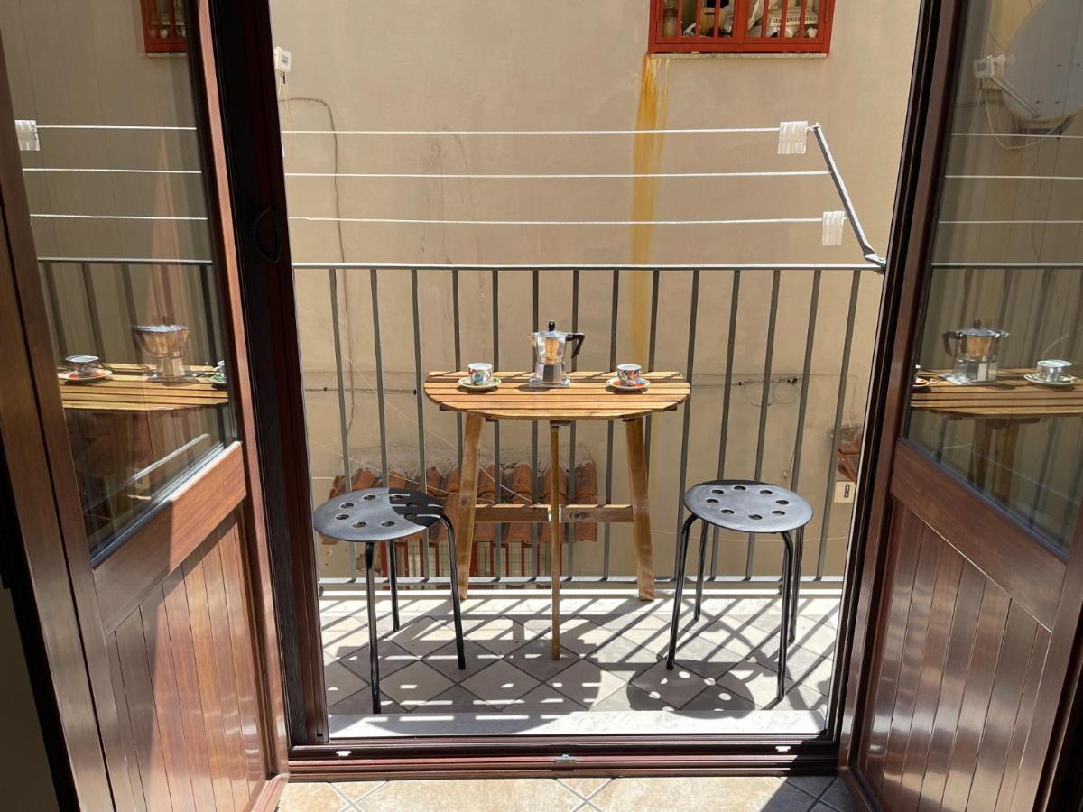 Guest House "Le Sciare" - Centro Storico Κατάνια Εξωτερικό φωτογραφία